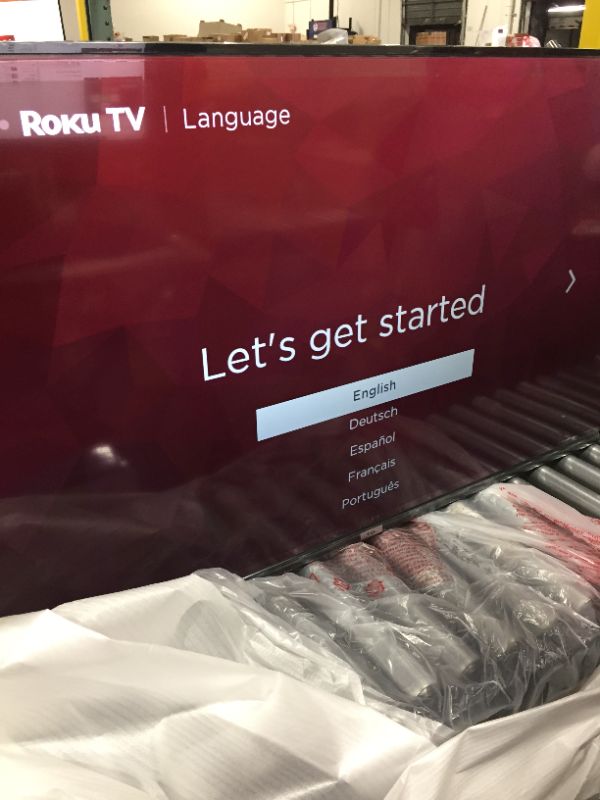 Photo 2 of TCL - 55” Class 4 Series 4K UHD Smart Roku TV
