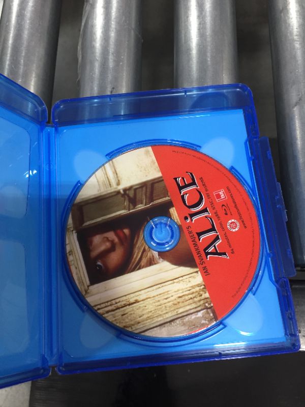 Photo 1 of Alice (Blu-ray)
