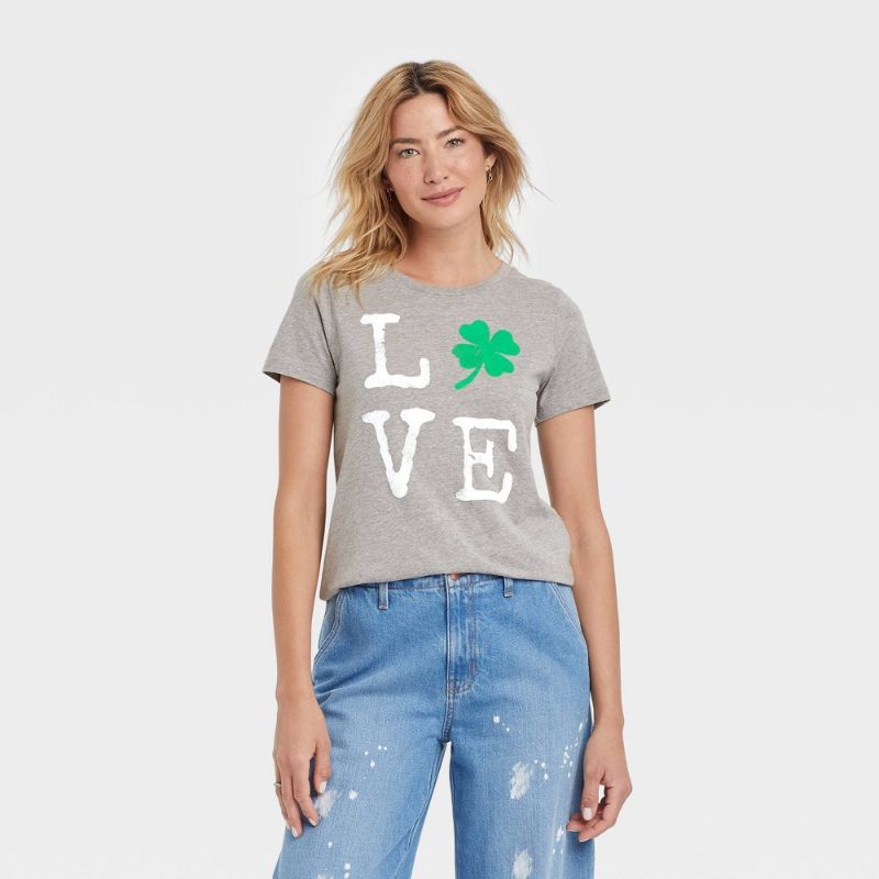 Photo 1 of Women's St. Patrick's Day Love Short Sleeve Graphic T-Shirt - XXL
