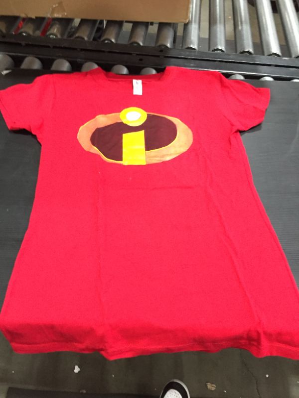 Photo 1 of Disney Pixar Graphic T-Shirt SIZE LARGE