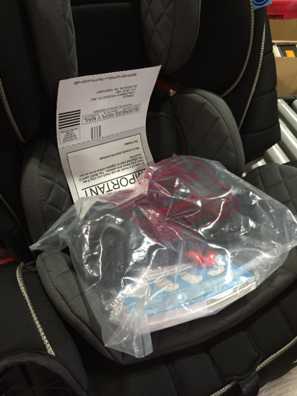 Photo 3 of Graco 4Ever 4 in 1 Car Seat featuring TrueShield Side Impact Technology
