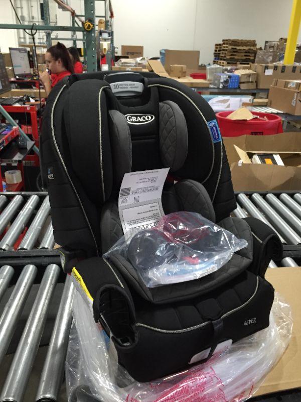 Photo 2 of Graco 4Ever 4 in 1 Car Seat featuring TrueShield Side Impact Technology
