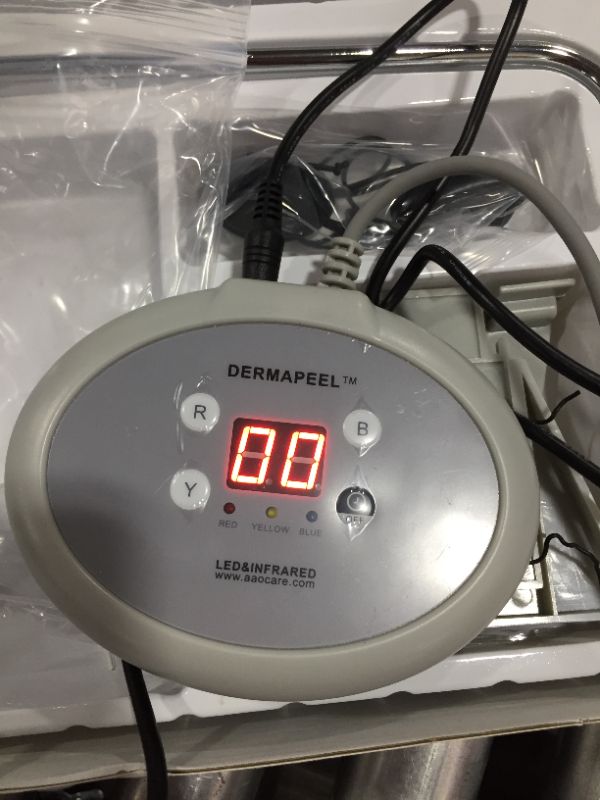Photo 1 of Amazing2015 Infrared Light Therapy pad PHOTONS System led Facial Care Pain relief-3color AAOCARE-k4