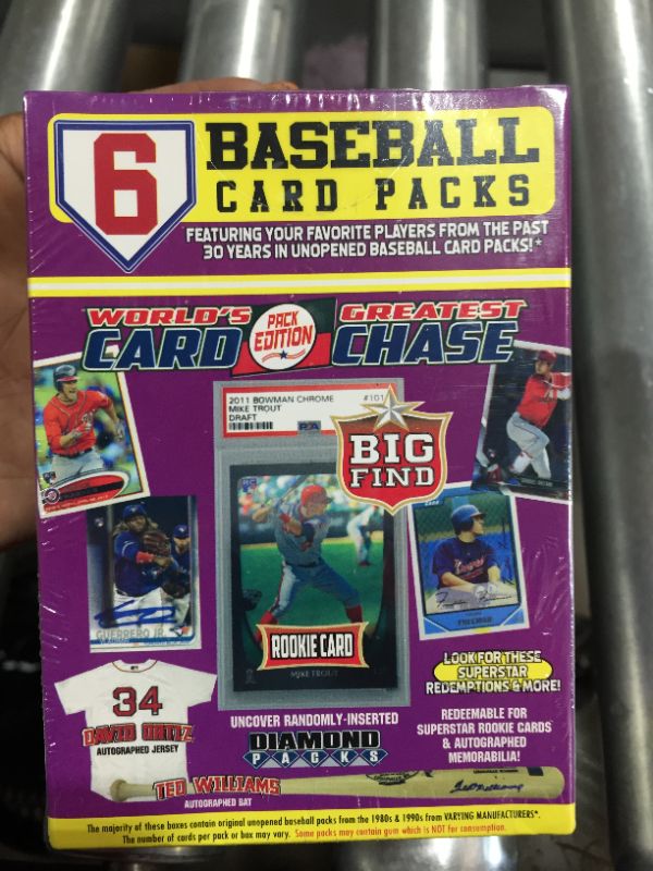 Photo 2 of 2022 Baseball World's Greatest Chase Baseball Trading Card Blaster Box
