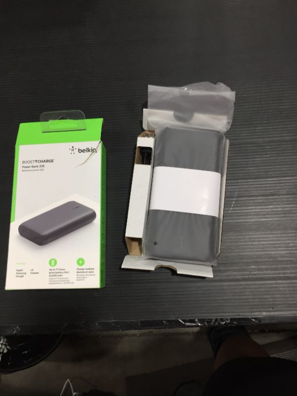 Photo 2 of Belkin  3-port Power Bank with Integrated USB-C to USB-a Cable - Black
