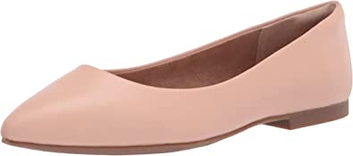 Photo 1 of Amazon Essentials Women's Pointed-Toe Ballet Flat  SIZE 7