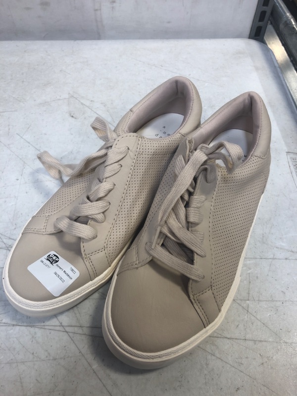 Photo 1 of A NEW DAY WOMENS SHOES BEIGE
SIZE 8.5