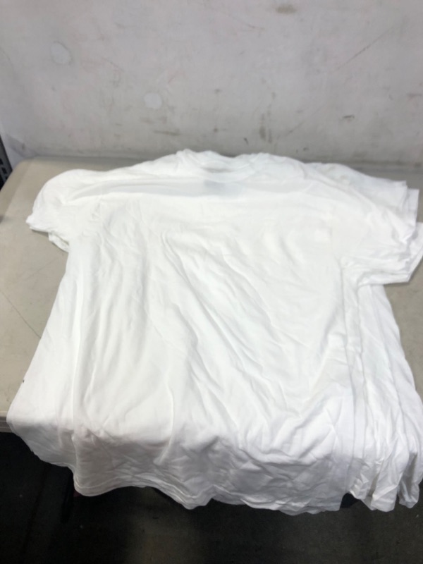 Photo 1 of 8 HANES WHITE T SHIRTS SIZE M/M