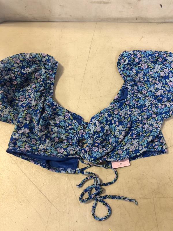 Photo 1 of crop womens shirt M