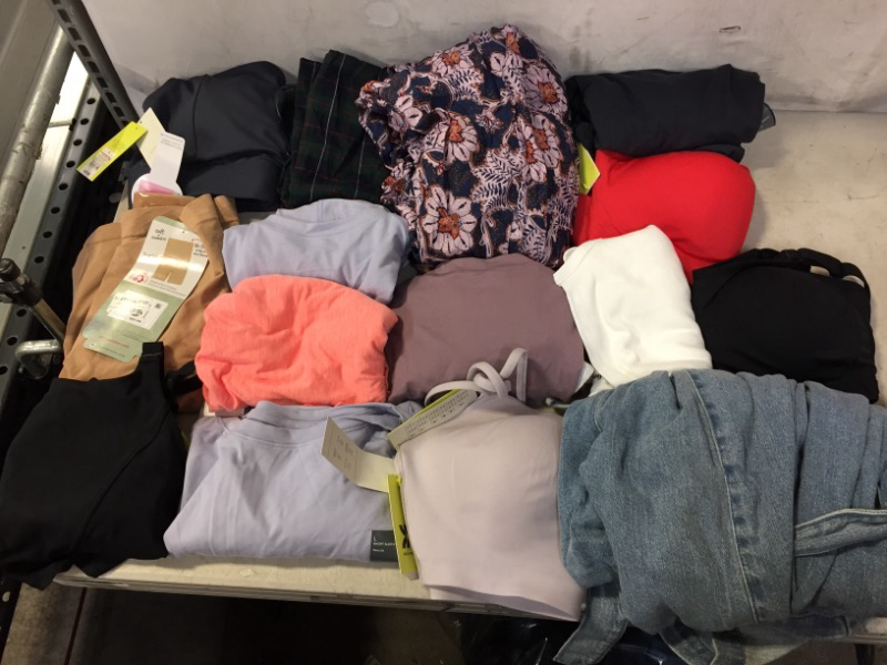 Photo 1 of BAG LOT -- 15 MISC CLOTHING ITEMS , SIZE L --