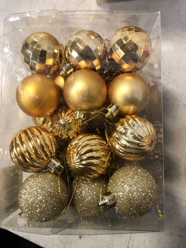 Photo 1 of 40mm/1.57" Gold Christmas Balls 36pcs Christmas Tree Ornaments Set for Xmas Tree Holiday Party Wreath Garland Decoration Ornaments