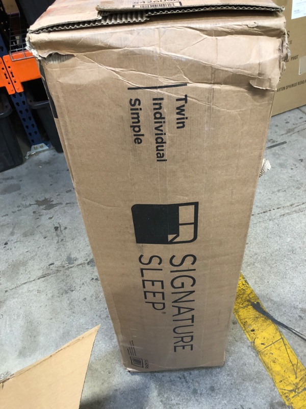 Photo 1 of Signature Sleep Contour 8" Reversible Mattress, Independently Encased Coils, Bed-in-a-Box, Twin Twin 8" Reversible (FACTORY SEALED) 