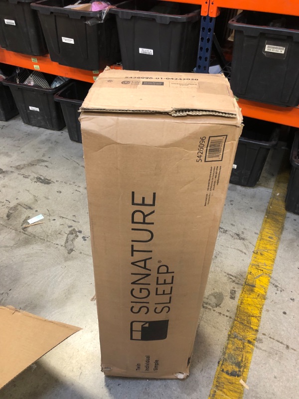 Photo 1 of Signature Sleep Contour 8" Reversible Mattress, Independently Encased Coils, Bed-in-a-Box, Twin Twin 8" Reversible (FACTORY SEALED) 