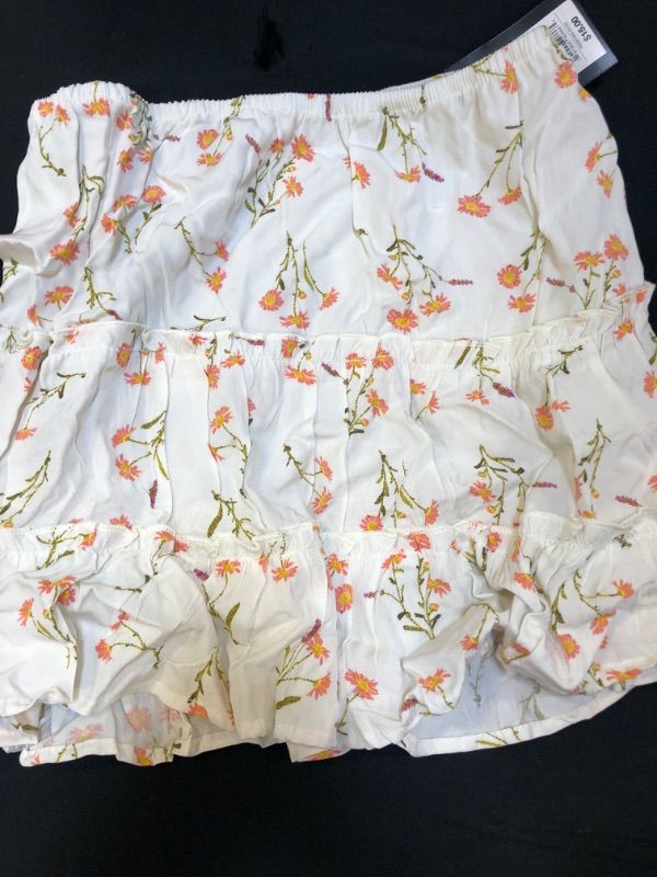 Photo 2 of GIRLS FLORAL SKIRT XL 14/16