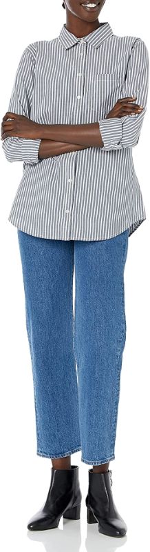 Photo 1 of Amazon Essentials Women's Classic-Fit Long-Sleeve Button-Down Poplin Shirt
size L