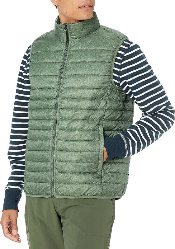 Photo 1 of Amazon Essentials Men's Lightweight Water-Resistant Packable Puffer Vest, SIZE L  -- FACTORY SEALED --
