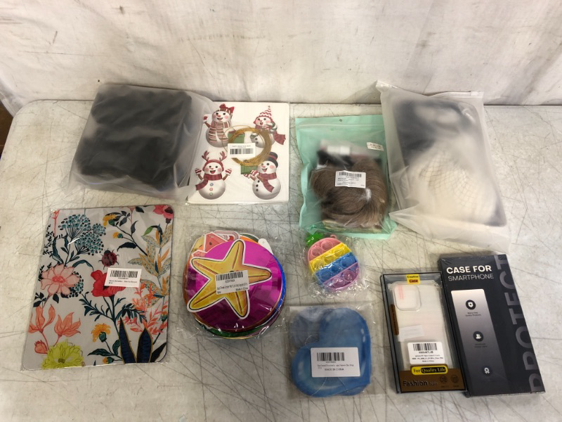 Photo 1 of 10 Piece Lot Miscellaneous Items