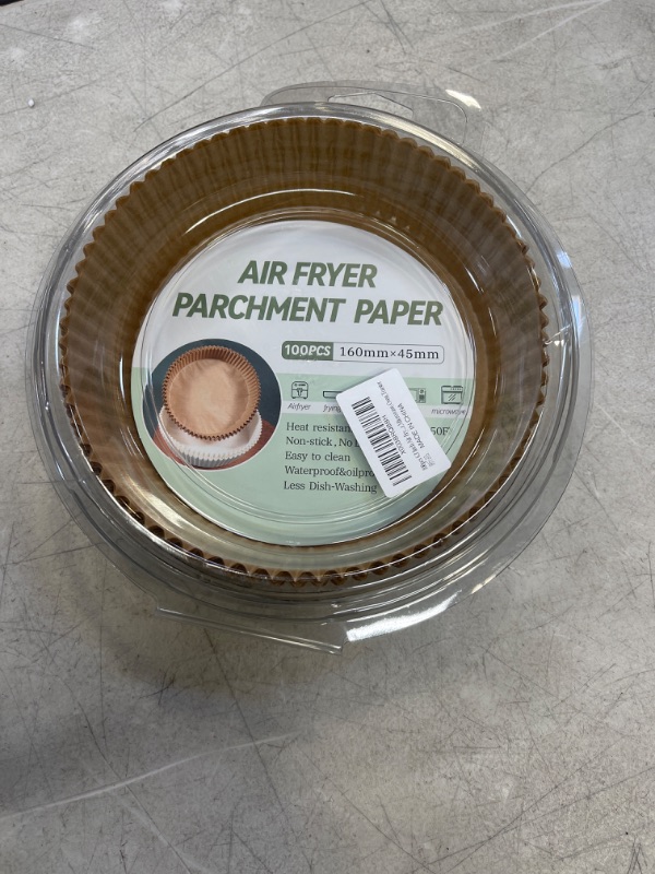 Photo 2 of 100pcs 6.3 Inch Air Fryer Disposable Paper Liner for 2-4.9 QT Basket, Round Oil-Proof Non-Stick Parchment Paper Liners for Air Fryer,Microwave,Oven,Toaster 6.3inch-100pc