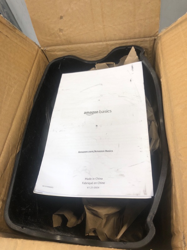 Photo 1 of Amazon Basics 6-Sheet Cross-Cut Paper and Credit Card Home Office Shredder 6 Sheet Shredder ** USED 