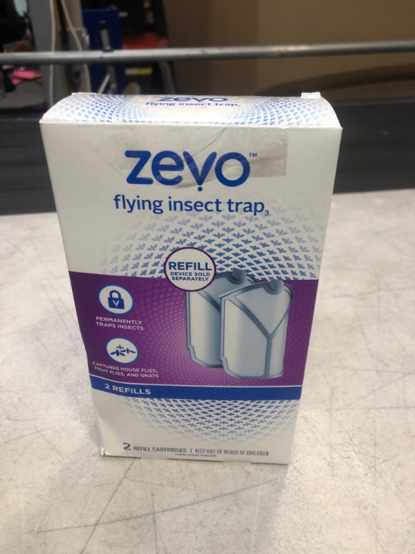 Photo 3 of Zevo Flying Insect Trap Refill Kit (1318814)
