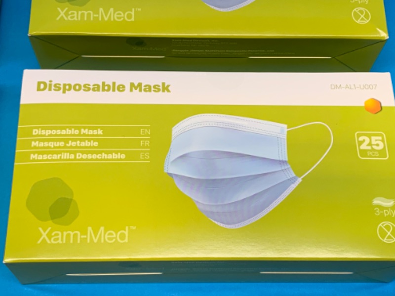 Photo 2 of 635425…100 disposable masks- 4 boxes with 25 in each 