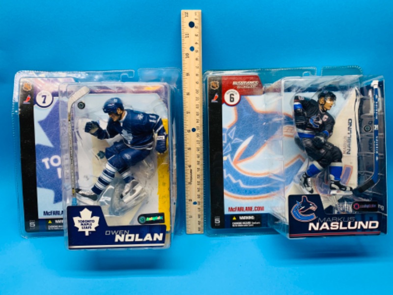 Photo 1 of 636021…2 mcfarlane sportspicks hockey figures 