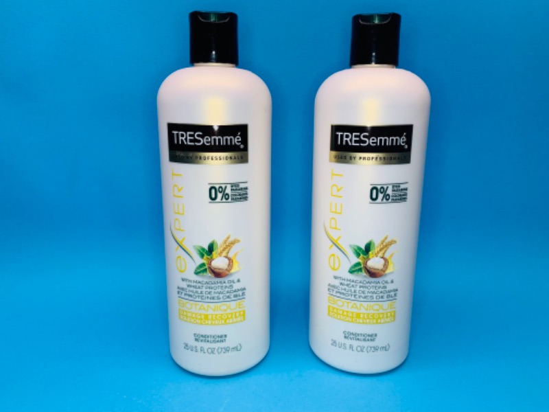 Photo 1 of 636383…2 tresemme botanique damage recovery conditioners