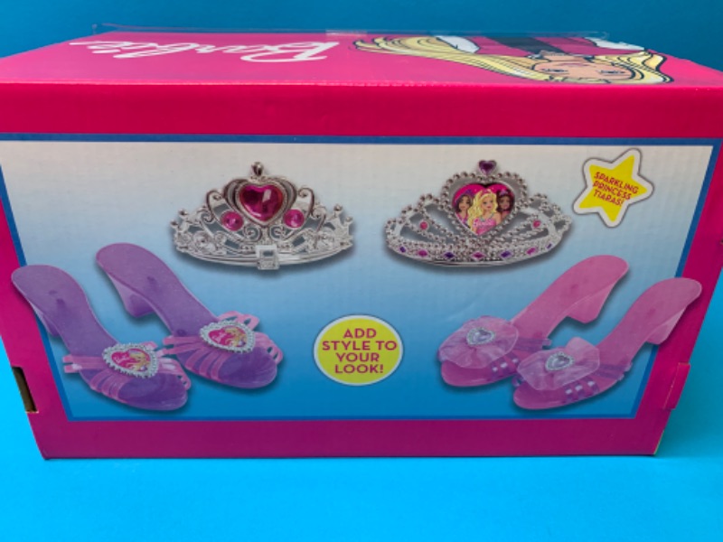 Photo 2 of 636426… Barbie play shoe and tiara set 