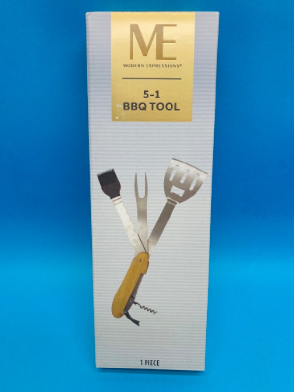 Photo 1 of 636972…5 in 1 BBQ tool