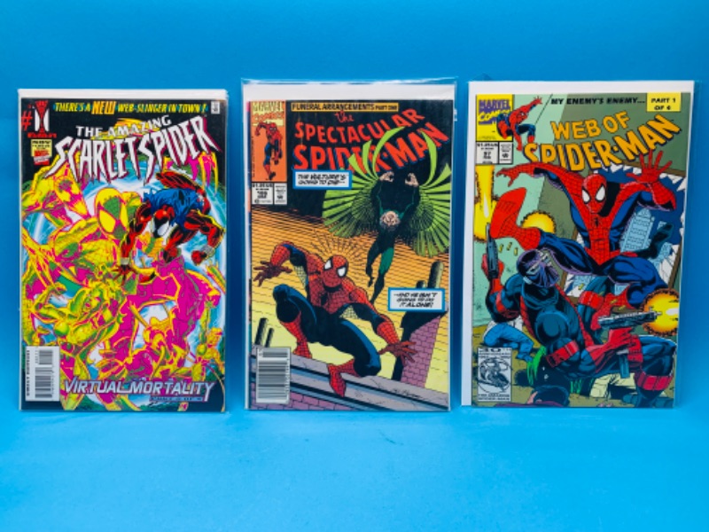 Photo 1 of 637164…3 Spider-Man comics in plastic sleeves 