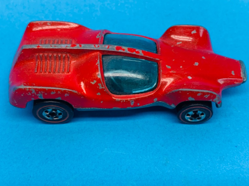 Photo 3 of 637424…worn-1969 hot wheels redline double vision Hong Kong paint chips, scratches and wear from age 