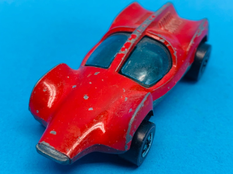 Photo 2 of 637424…worn-1969 hot wheels redline double vision Hong Kong paint chips, scratches and wear from age 