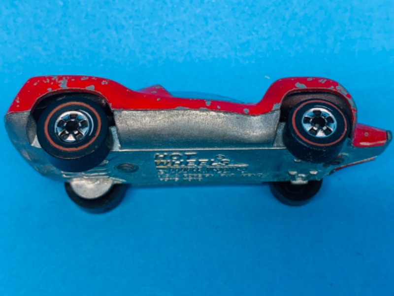 Photo 4 of 637424…worn-1969 hot wheels redline double vision Hong Kong paint chips, scratches and wear from age 