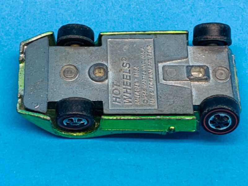 Photo 5 of 637430…worn- 1958 hot wheels redline mclaren - missing engine shield, bent wheel, paint chips 