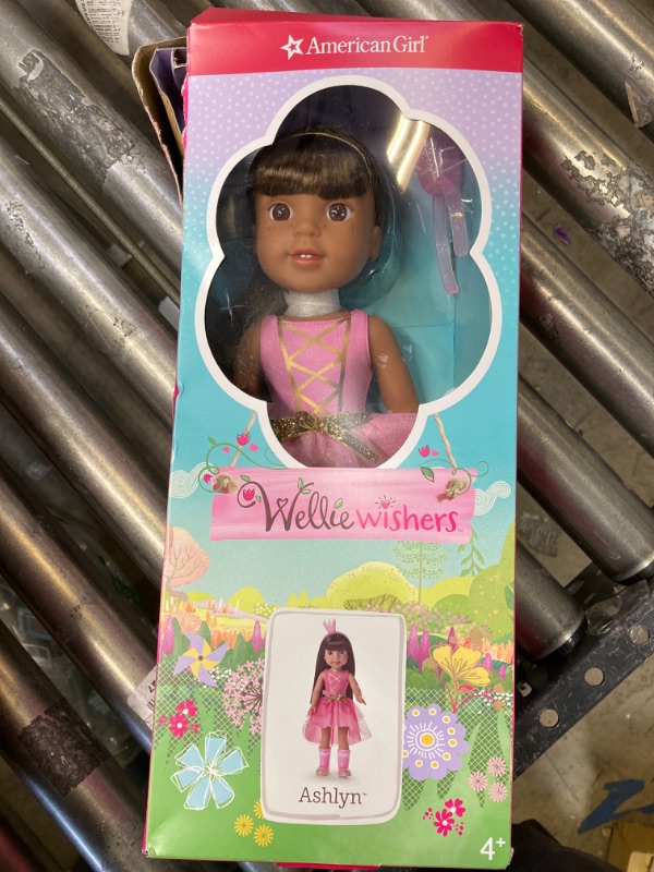 Photo 2 of American Girl WellieWishers Ashlyn Doll , Pink 2021 Version, PACKAGE DMG 