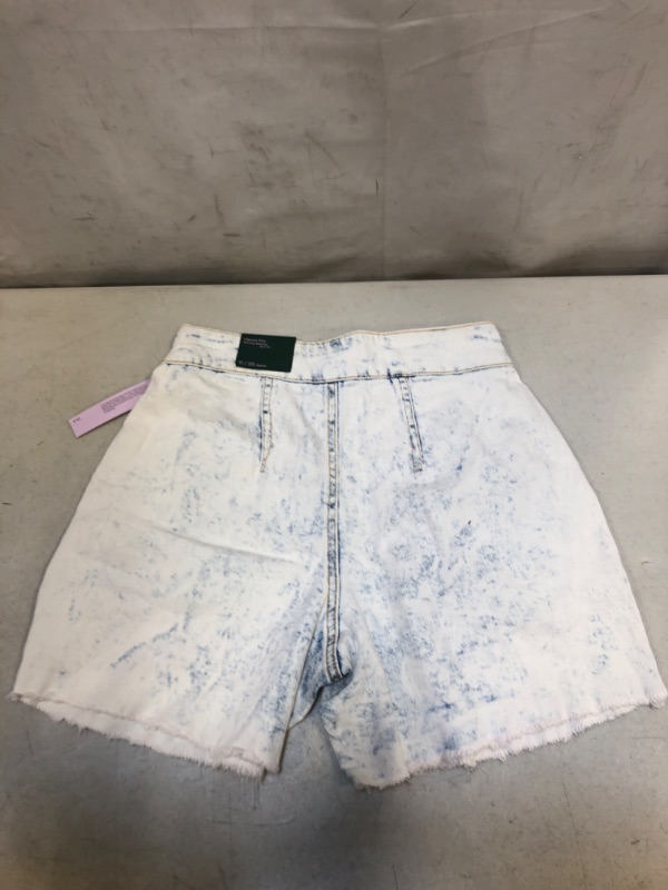 Photo 2 of ACID WASH SHORTS SIZE 0