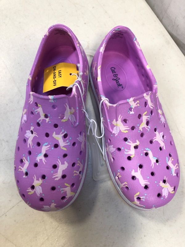 Photo 2 of Toddler Jese Slip-on Apparel Water Shoes - Cat & Jack™ SIZE 12
 
