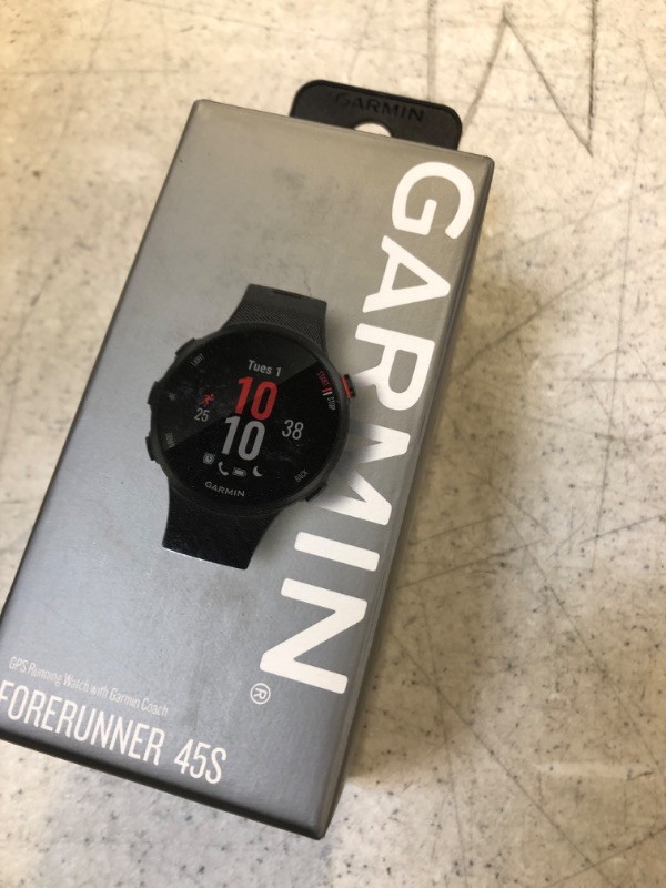 Photo 2 of Garmin Forerunner® 45 Small Black , running watch smart watch 