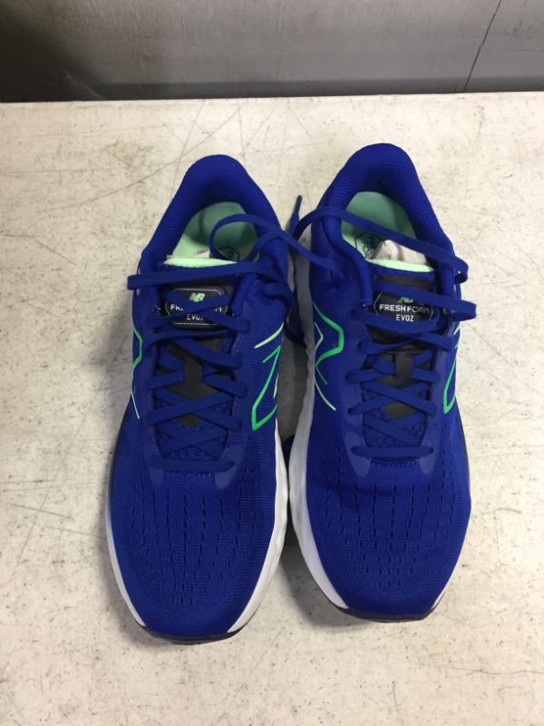 Photo 1 of Fresh Foam Evoz v2 SIZE 9.5
