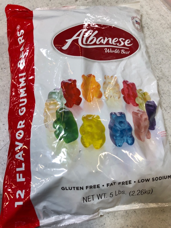 Photo 2 of Albanese World's Best Gummi, 12 Flavor Bears, 5 Pound  BB 4/2024