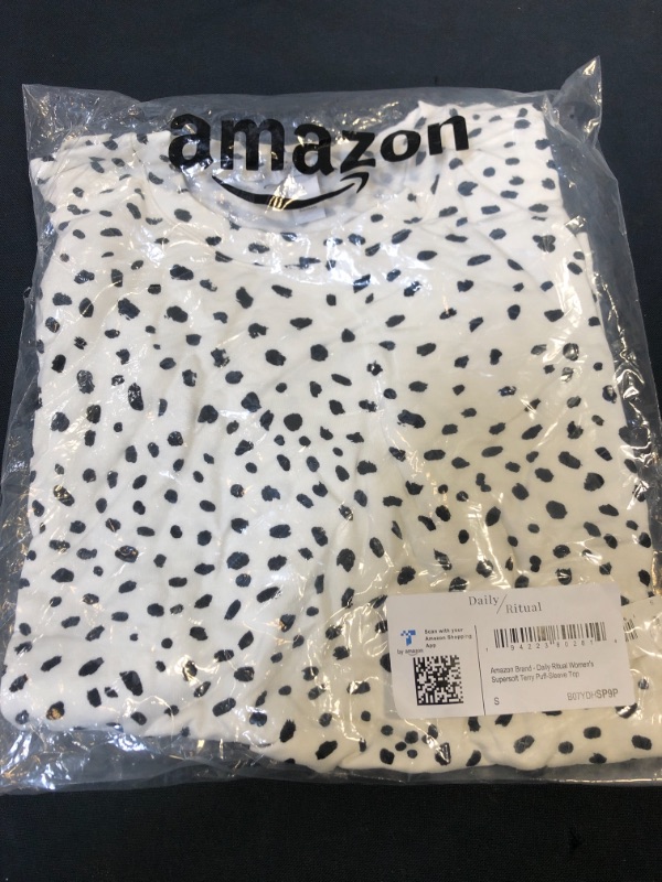 Photo 2 of Daily Ritual Women's Supersoft Terry Puff-Sleeve Top, White/Black, Dalmation Print, Small
