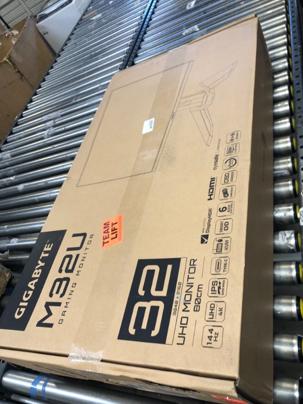 Photo 1 of GIGABYTE M32U 32" 144Hz 4K FreeSync Compatible Gaming Monitor, SS IPS, 3840x2160 Display, 1ms Response Time (MPRT), 1x Display Port 1.4, 2x HDMI 2.1, 3x USB 3.0, 1x USB Type C 32 inch Flat|4K|IPS M Series 144Hz