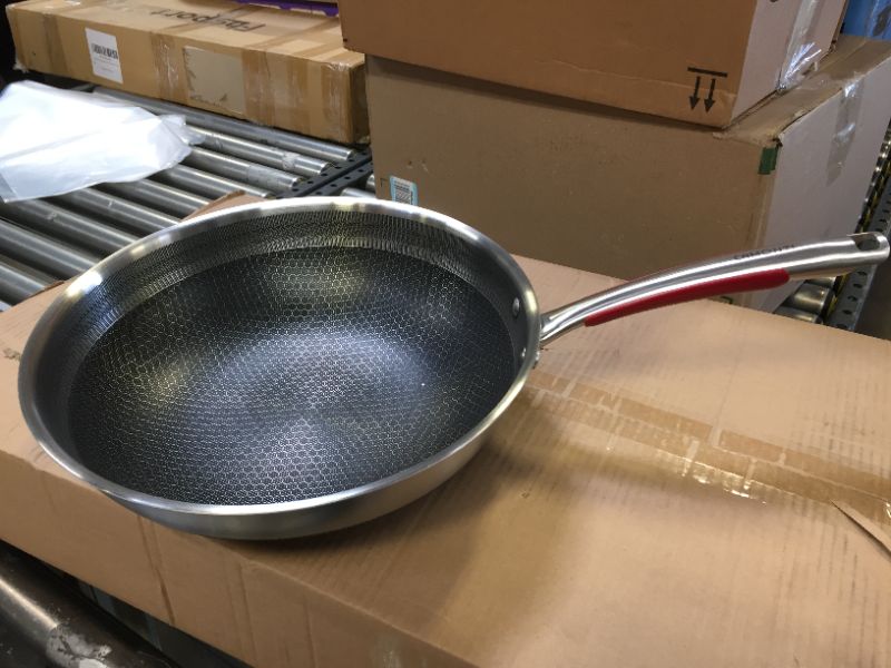 Photo 2 of 316L Stainless Steel Non Stick Wok Pan with Lid,12.6 Inch Saute Pans Nonstick Stir Fry Pan suit for Induction Cooktop, Gas, Ceramic and Electric Stove,Safe for Dishwasher and Oven,Stay-Cool Handle