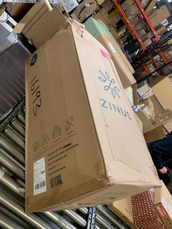 Photo 1 of Zinus 10 Inch Green Tea Essential Memory Foam Mattress/Bed-in-a-Box/Affordable Mattress/CertiPUR-US Certified, Queen 10 Inch --- Box Packaging Damaged, Item is New