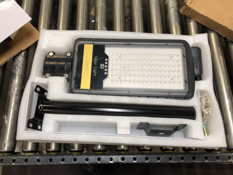 Photo 1 of 200W Solar Street Lights Outdoor Lamp, 10000lm Dusk to Dawn IP67 Security Led Flood Light with Remote Control Mounting Pole and Bracket Garden, Street, Court, Parking Lot