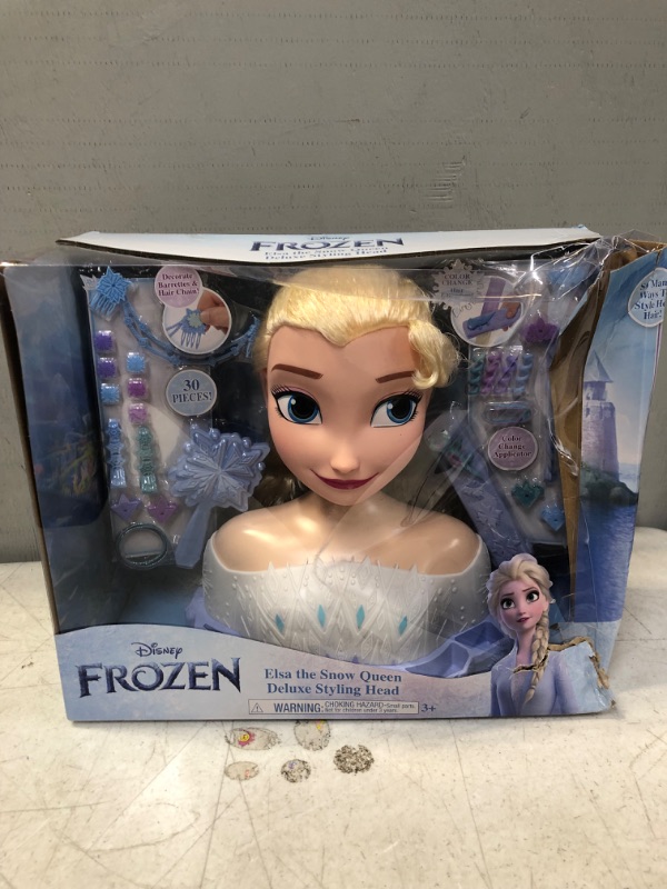 Photo 1 of Disney Frozen Deluxe Elsa Styling Head, Blonde Hair, 30 Piece Pretend Play Set, Wear and Share Accessories, by Just Play
DAMAGE TO PACKAGING 