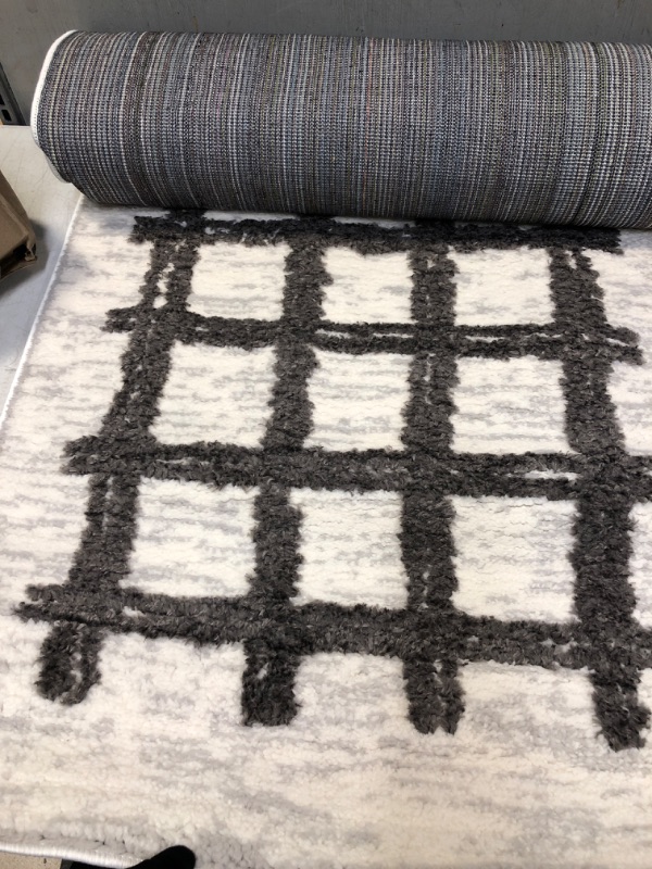 Photo 1 of 20875b rug tic-tac-toe black - (80x300)