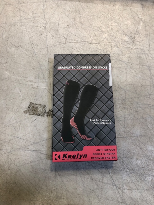 Photo 2 of Compression Socks for Men & Women - 20-30 mmHg Best Graduated Compression Stockings for Athletic, Better Blood Flow and All Day Wear
** FACTORY SEALED ** 