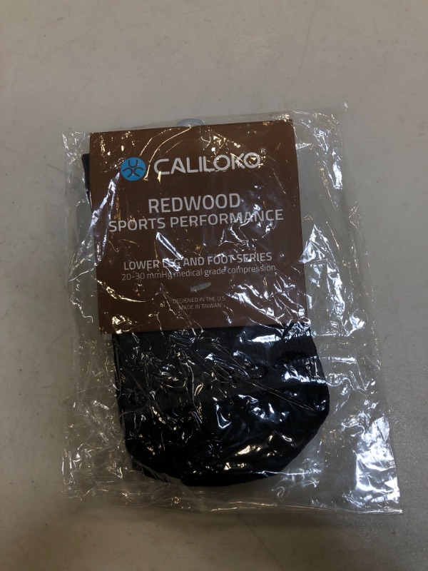 Photo 2 of Caliloko - Redwood Sportswear Performance Graduated Compression Ankle Socks - Unisex (Black, Large) ** FACTORY SEALED 
