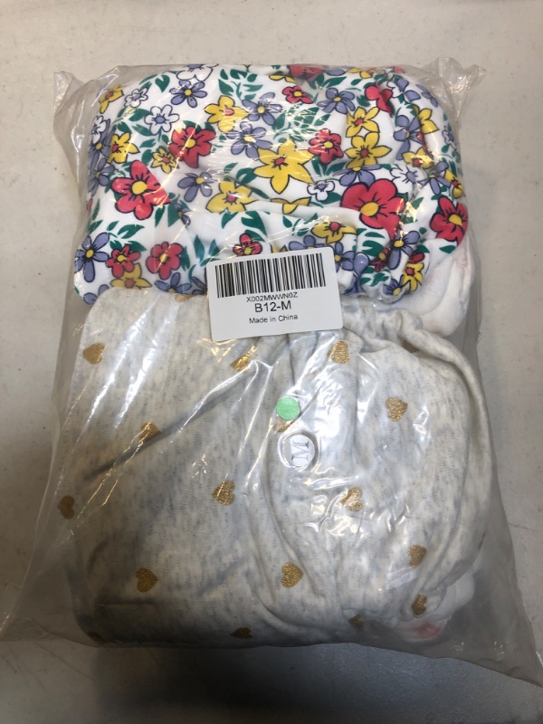 Photo 1 of BIG ELEPHANT Baby Cloth Diaper Cover - 4 Pocket Diaper Case with 4 Color Changing Inserts Adjustable Reusable
MEDIUM